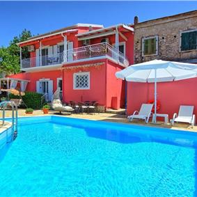 5 bedroom villa with pool & seaview, Perithia, sleeps 10